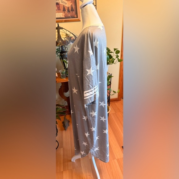 NWOT Women’s XXL Nightgown Sleepwear Gray W White Stars Viscose Polyester - Picture 3 of 8